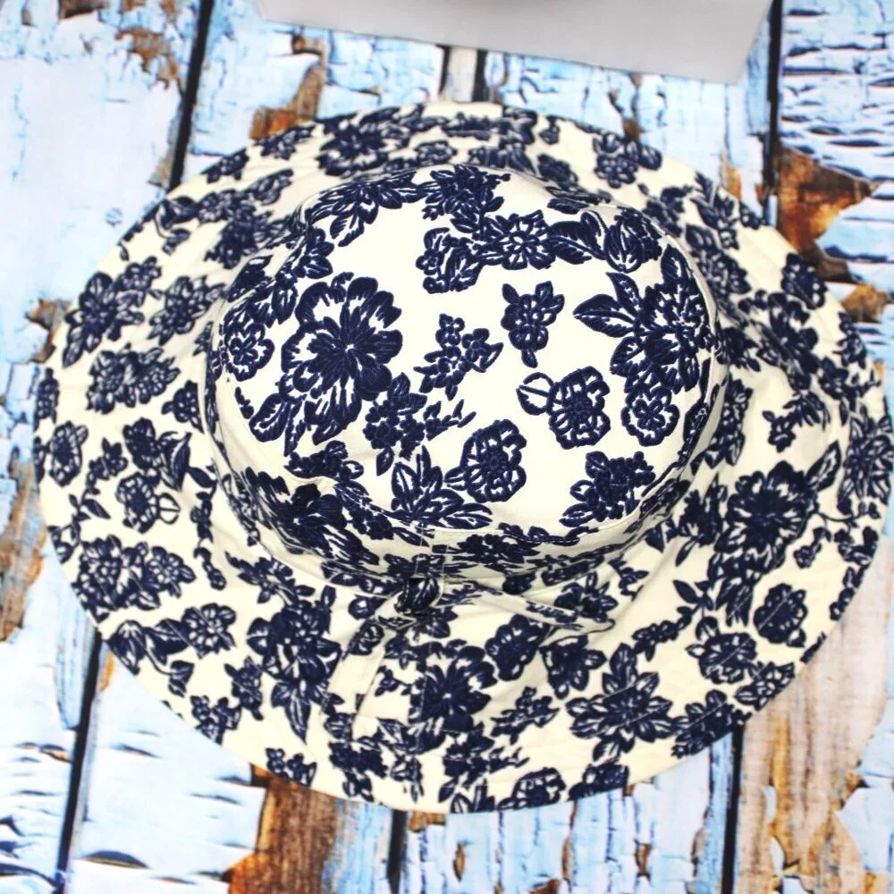 Eddie Bauer Sunhat Blue Design M/L NWT
